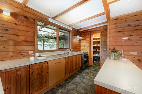 Property photo of 2 St Agnes Place Kyneton VIC 3444