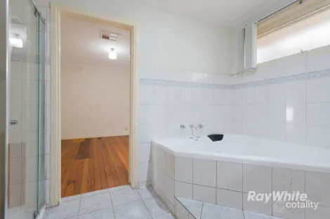 Property photo of 17 Cotham Square Hampton Park VIC 3976