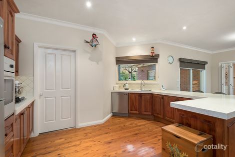 Property photo of 6 Reynolds Court Endeavour Hills VIC 3802