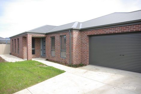 2/44 Crown St, Sebastopol, VIC 3356