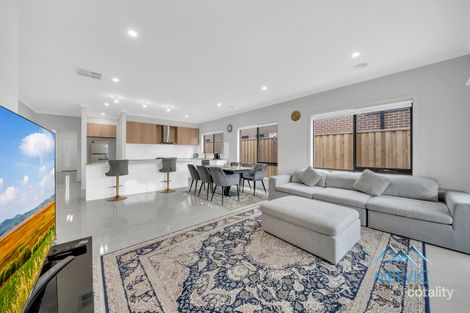 15 Criterion Way, Cranbourne East, VIC 3977