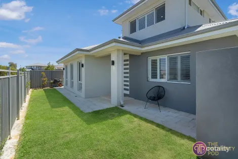 Property photo of 12 Bate Close Piara Waters WA 6112