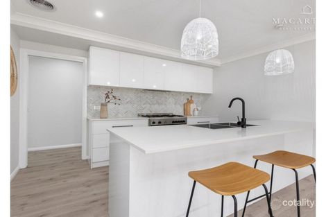 Property photo of 47 Cootamundra Boulevard Gobbagombalin NSW 2650