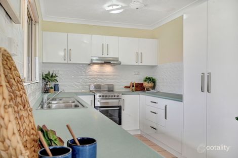 Property photo of 14 Dalkeith Crescent Mount Louisa QLD 4814