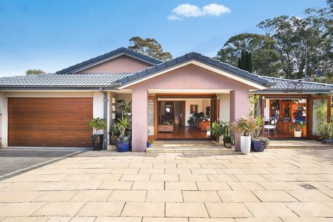 8 Highview Dr, Farmborough Heights, NSW 2526