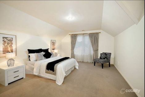 Property photo of 26 Maple Street Mount Waverley VIC 3149