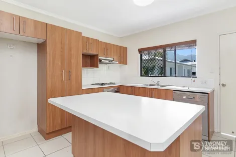 Property photo of 4/8 Macilwraith Street Manoora QLD 4870