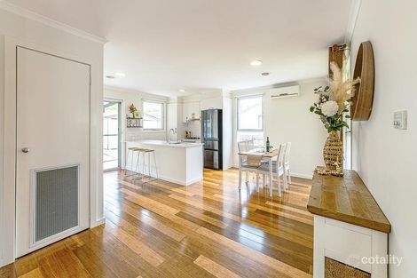 Property photo of 24 Batchelor Street Torrens ACT 2607