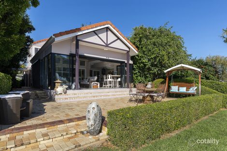 Property photo of 4899 Berkshire Crescent Hope Island QLD 4212