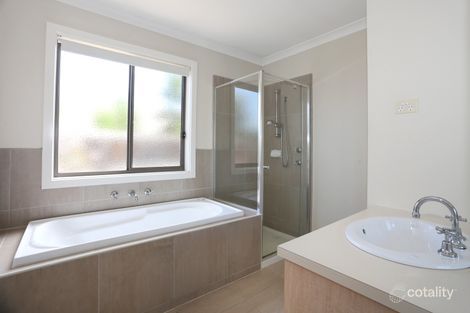Property photo of 25 Dargo Crescent Doreen VIC 3754