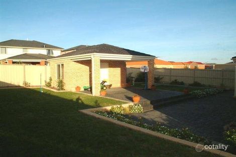 Property photo of 25 Riverglen Road Berwick VIC 3806