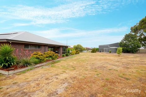 Property photo of 46 Windermere Way Cardigan Village VIC 3352