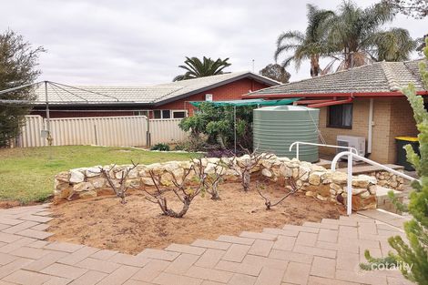 Property photo of 9 Hilltop Drive Loxton SA 5333