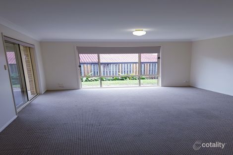 Property photo of 5 Antipodes Close Pacific Pines QLD 4211