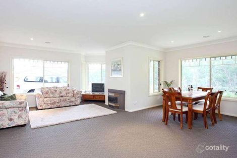 Property photo of 35 Bellbird Drive Lilydale VIC 3140