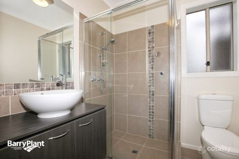 Property photo of 44 Domain Way Craigieburn VIC 3064
