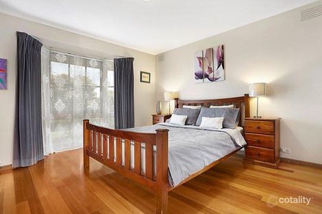 Property photo of 37 Caravelle Crescent Strathmore Heights VIC 3041