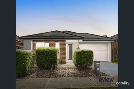 Property photo of 24 Fairhall Avenue Werribee VIC 3030