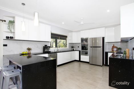Property photo of 72 Jacaranda Drive Jerrabomberra NSW 2619