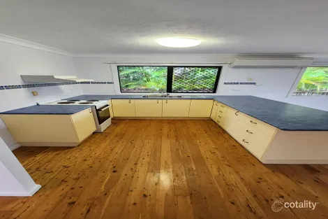 Property photo of 4 Simonsen Court Kelso QLD 4815