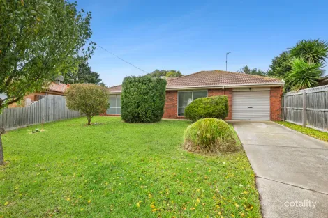 30 Schmitt Ct, Whittington, VIC 3219