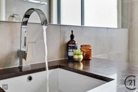 Property photo of 75 Prendergast Avenue Cranbourne East VIC 3977