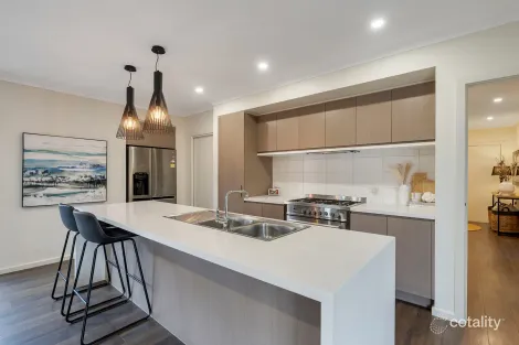 Property photo of 15 Parkfield Walk Westmeadows VIC 3049