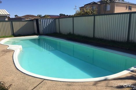 Property photo of 10 Gumdale Avenue St Johns Park NSW 2176