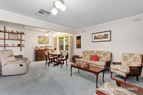 Property photo of 21 Phillips Crescent Rosanna VIC 3084
