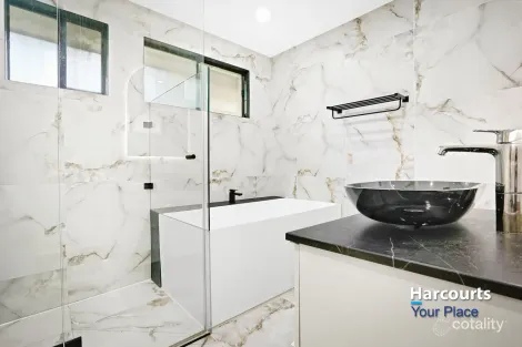 Property photo of 4 Bennett Grove Bidwill NSW 2770