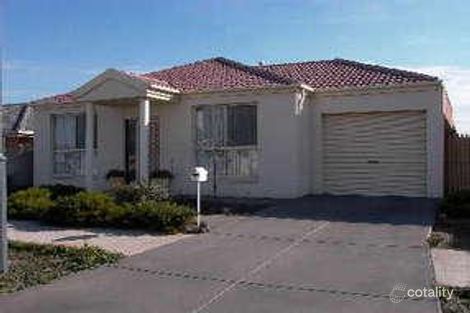 Property photo of 3 Holmes Way Caroline Springs VIC 3023