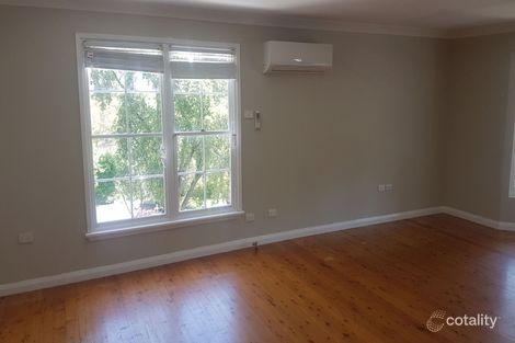 Property photo of 4 Kimpton Place Wyoming NSW 2250