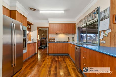 Property photo of 41 Mill Lane Rosedale VIC 3847