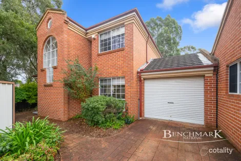 4/32 Claremont Ct, Wattle Grove, NSW 2173