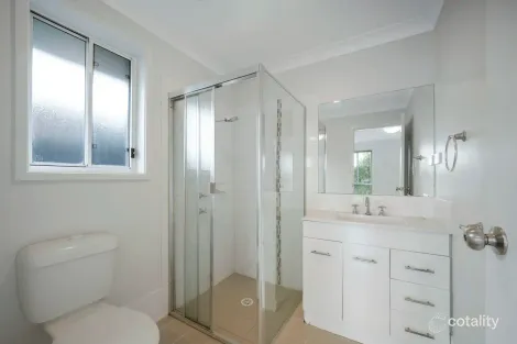 Property photo of 13 Hepburn Close Rutherford NSW 2320