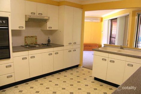 Property photo of 1 Lanewood Court Green Point NSW 2251