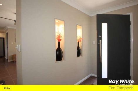 Property photo of 20 Mungala Street Hope Island QLD 4212