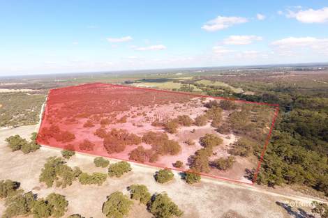 11 Mogumber Rd W, Red Gully, WA 6503