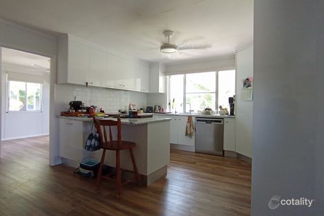 Property photo of 5 Desmond Drive Toogoom QLD 4655