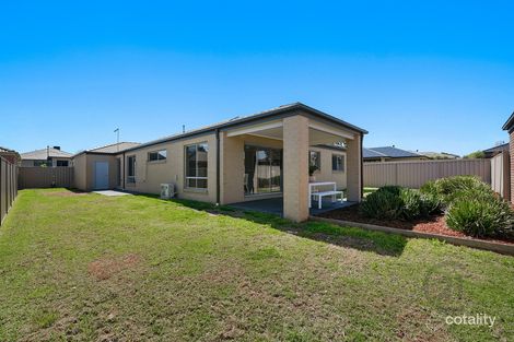 Property photo of 51 Harrison Way Pakenham VIC 3810