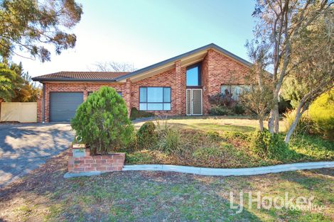 5 Barker Cct, Kelso, NSW 2795