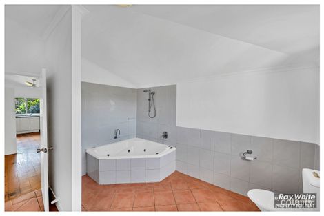 Property photo of 22 Hall Road Gracemere QLD 4702