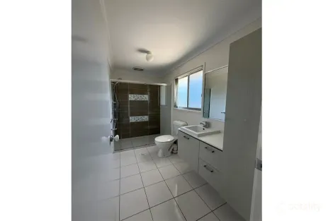 Property photo of 25/6 Mactier Drive Boronia Heights QLD 4124