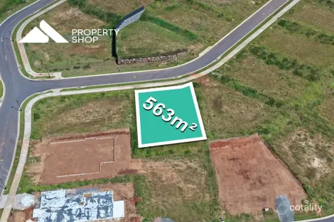 12 Forestedge Trl, Mount Peter, QLD 4869