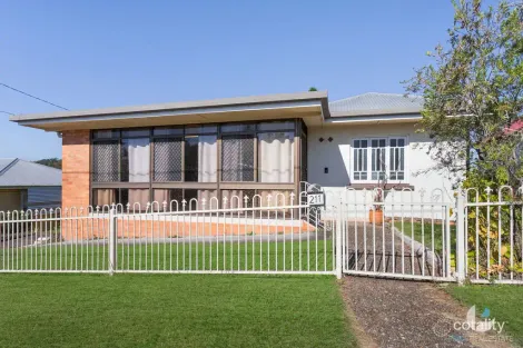 211 Blackstone Rd, Silkstone, QLD 4304