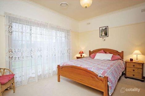 Property photo of 14 Huntley Road Bentleigh VIC 3204