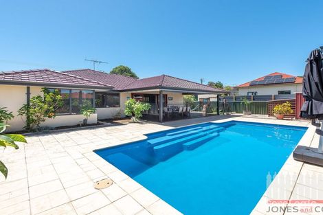 Property photo of 211 Anzac Terrace Bassendean WA 6054