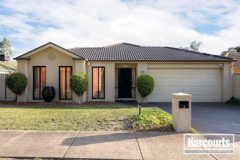 19 Glenshee Dr, Lynbrook, VIC 3975