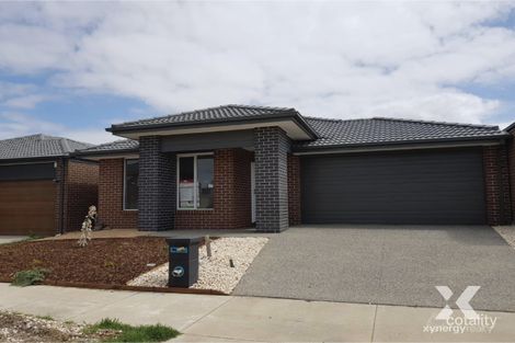 104 Sunnybank Dr, Point Cook, VIC 3030