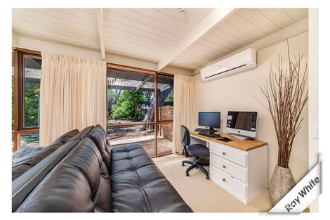 Property photo of 39 Emily Bulcock Crescent Gilmore ACT 2905